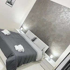 casa-leila-1.sicilyhotelsitaly.net/